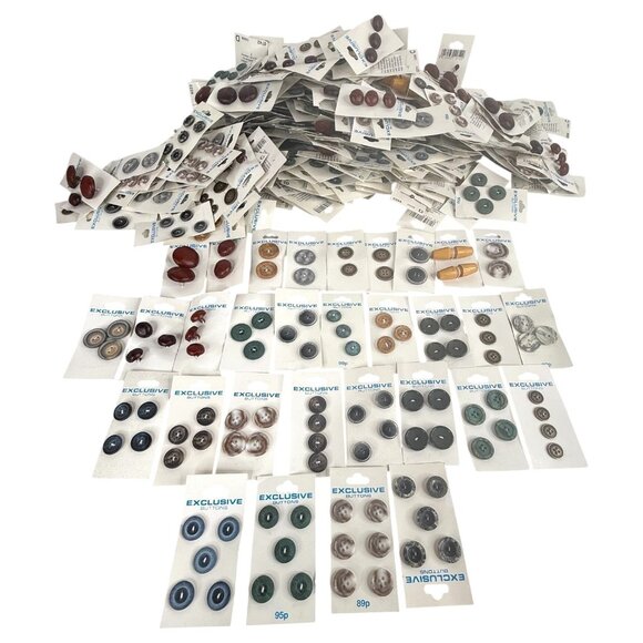 Lot Of 275 Cards Of Exclusive Buttons Assorted Sizes Styles Colors Sewing Crafts - Picture 1 of 6